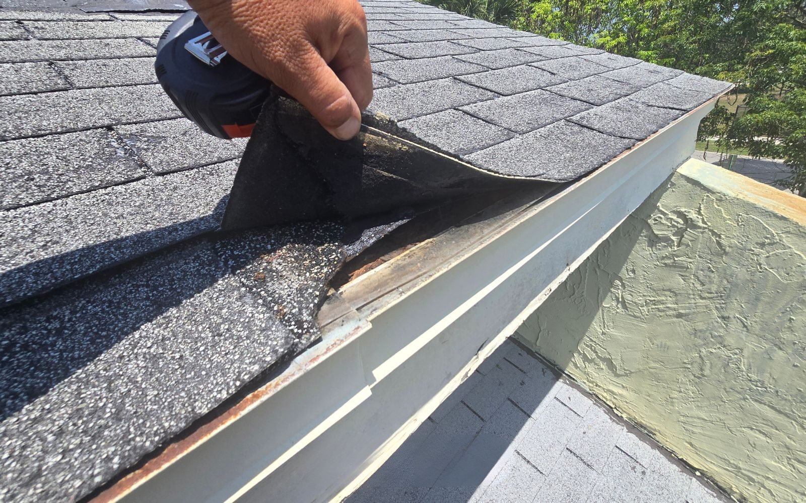 5 Signs Your Roof Needs Repair